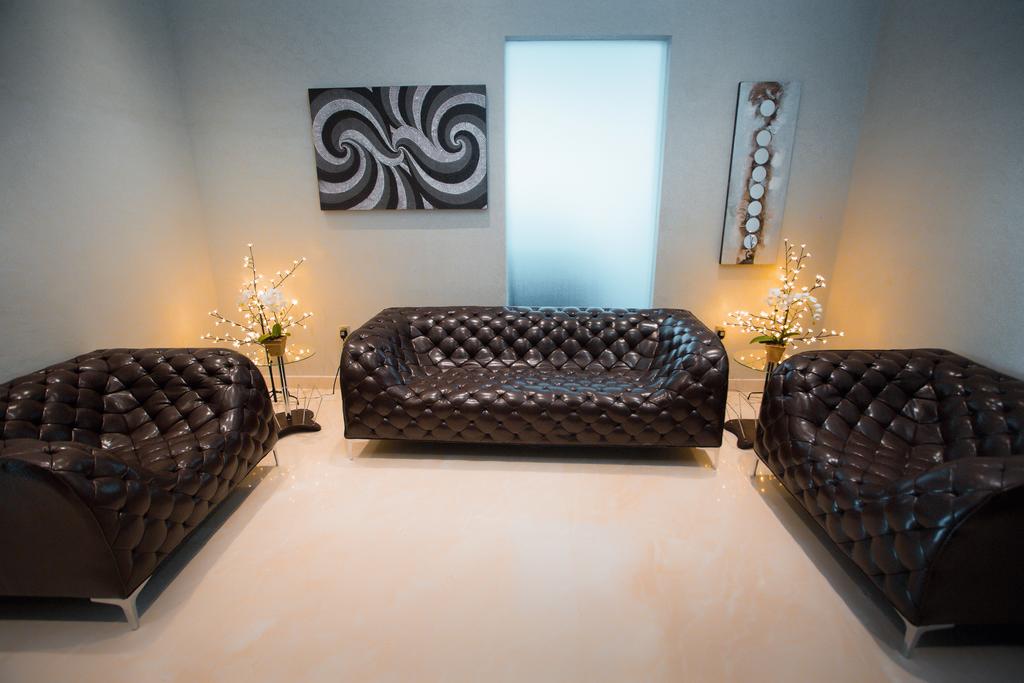 Signature Hotel