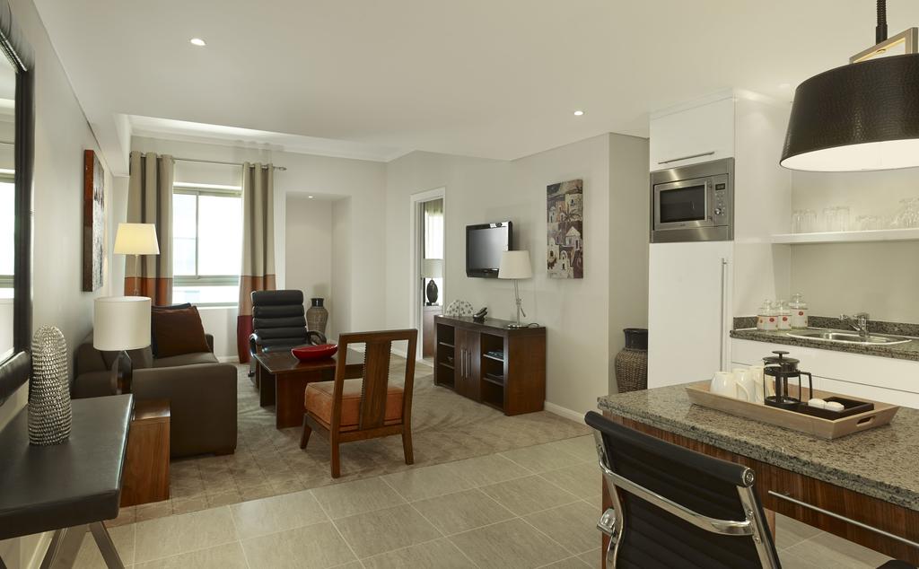Staybridge Suites Cairo - Citystars