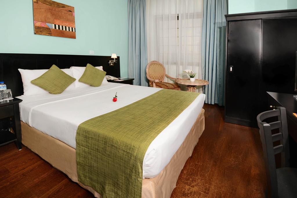 Eureka Hotel