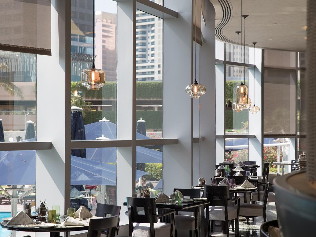 Jumeirah Emirates Towers Hotel