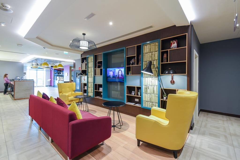 Premier Inn Dubai International Airport Hotel