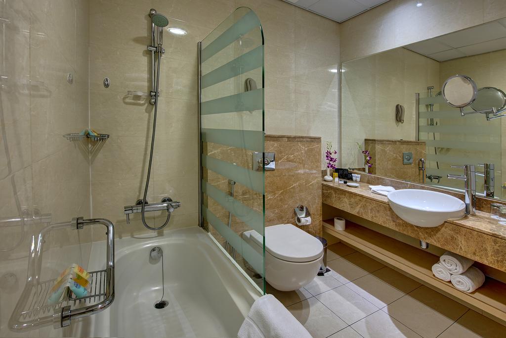 Al Khoory Executive Hotel, Al Wasl