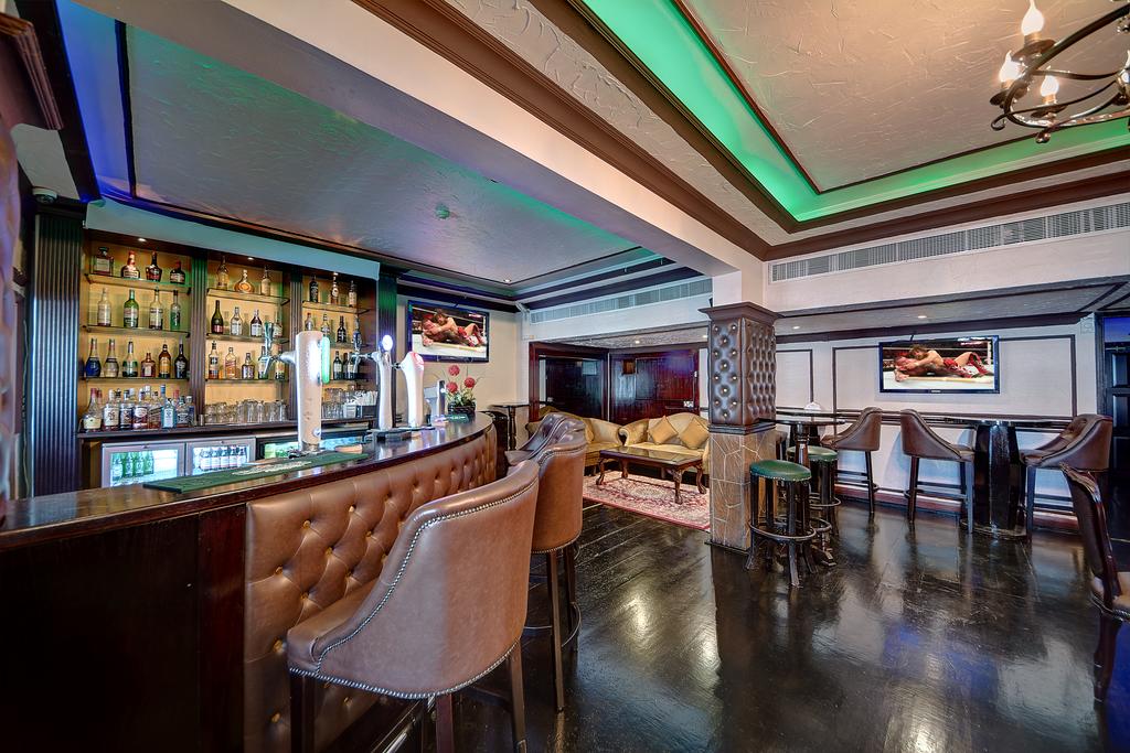 Ascot Hotel