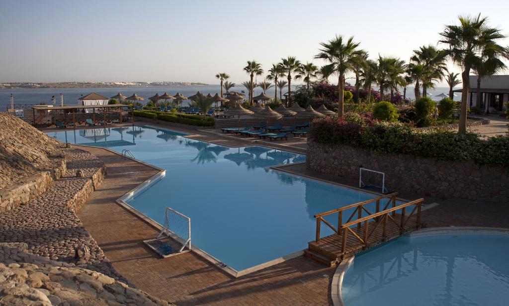 Club Reef Hotel