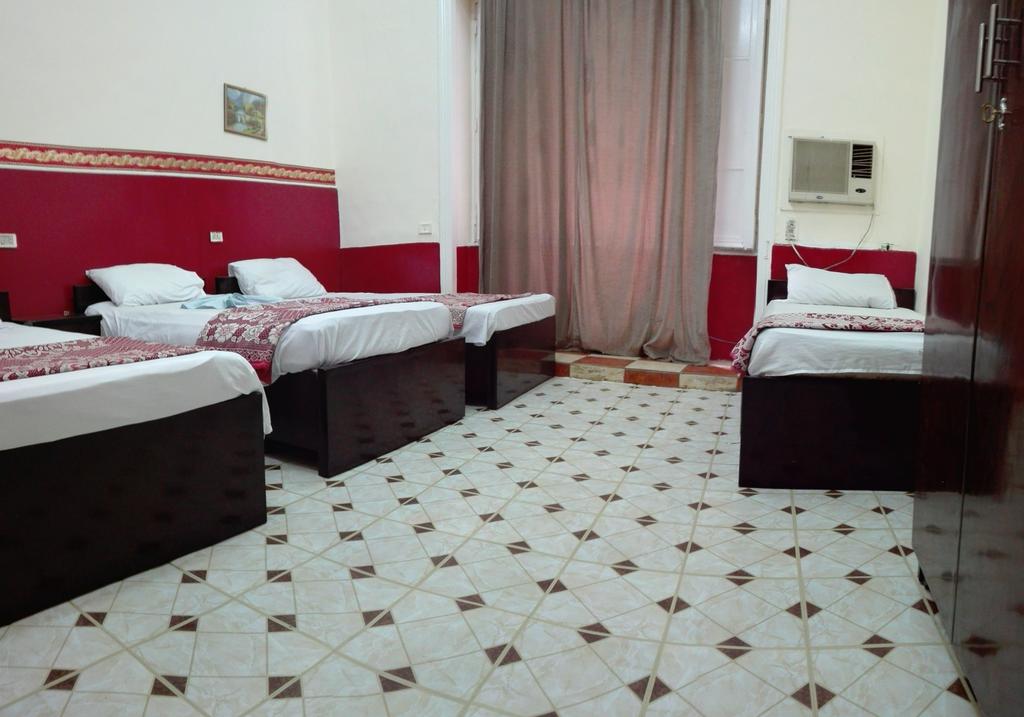 Jamaica Hostel