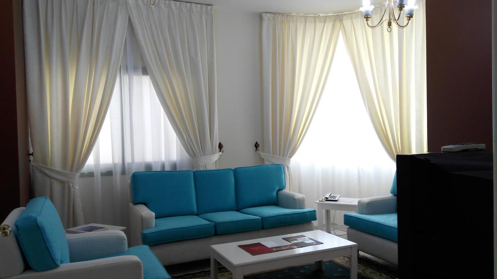 Royal Crown Suites