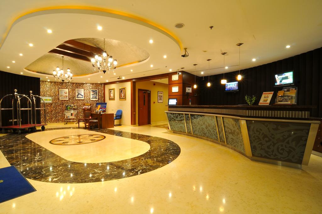 Golden Tulip Al Barsha Hotel