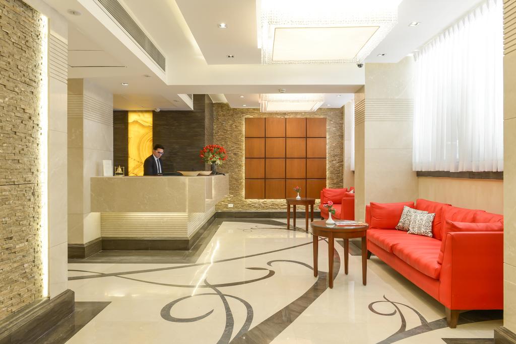 Golden Tulip Flamenco