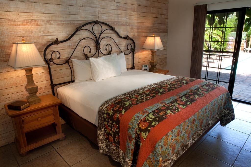 California Hotel