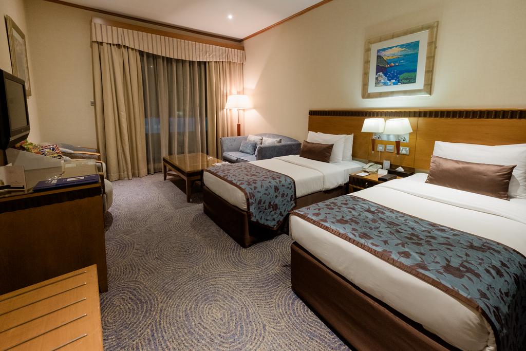 Golden Tulip Al Barsha Hotel