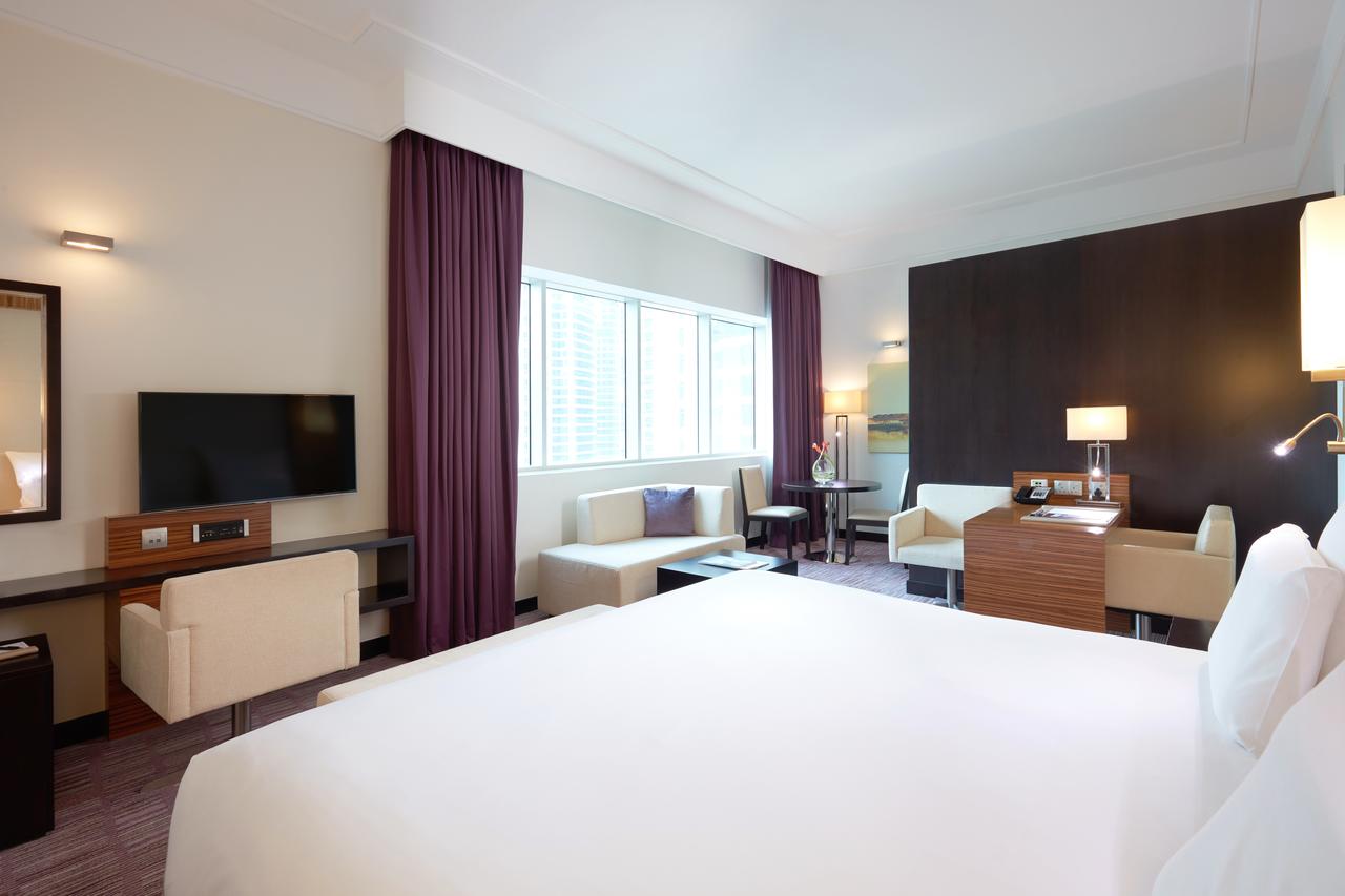 Pullman Jumeirah Lakes Towers Hotel & Residence