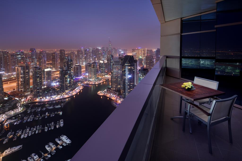Dubai Marriott Harbour Hotel & Suites