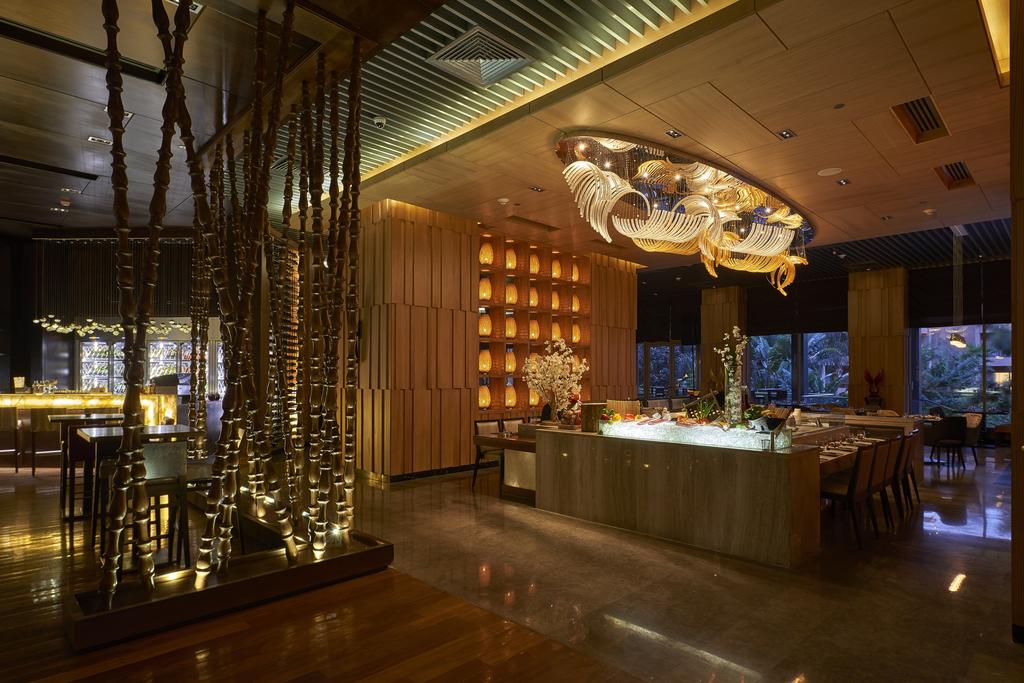 Dusit Thani LakeView Cairo