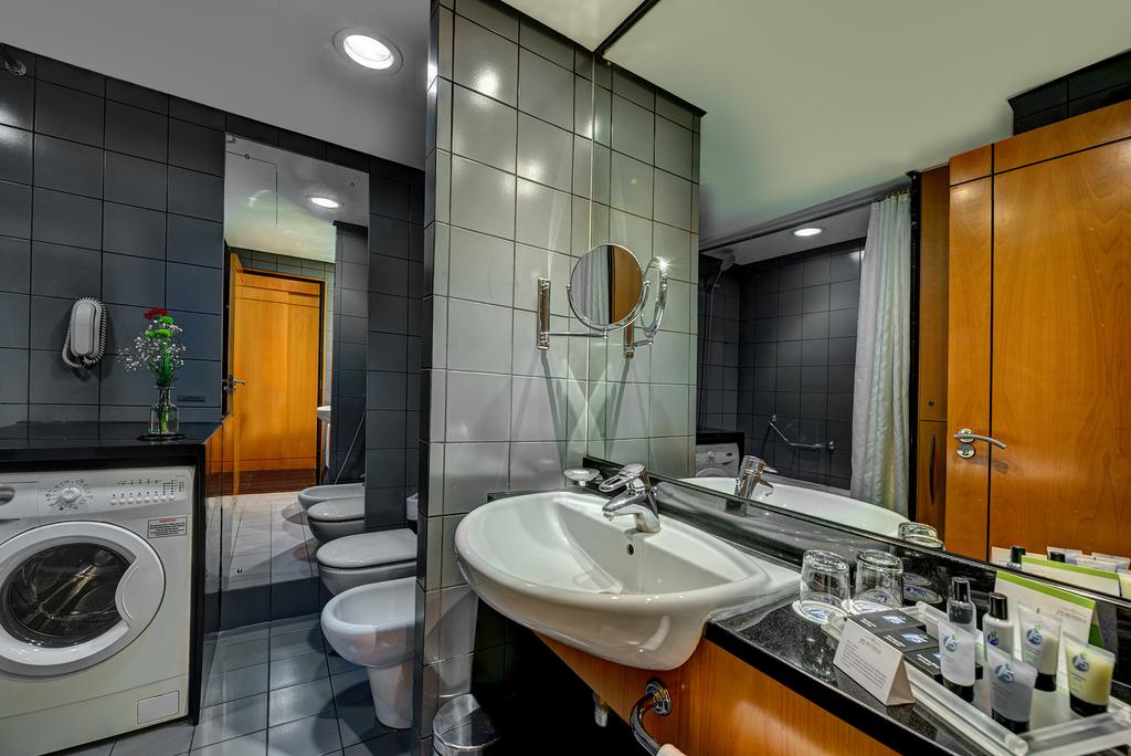 J5 Hotels - Port Saeed