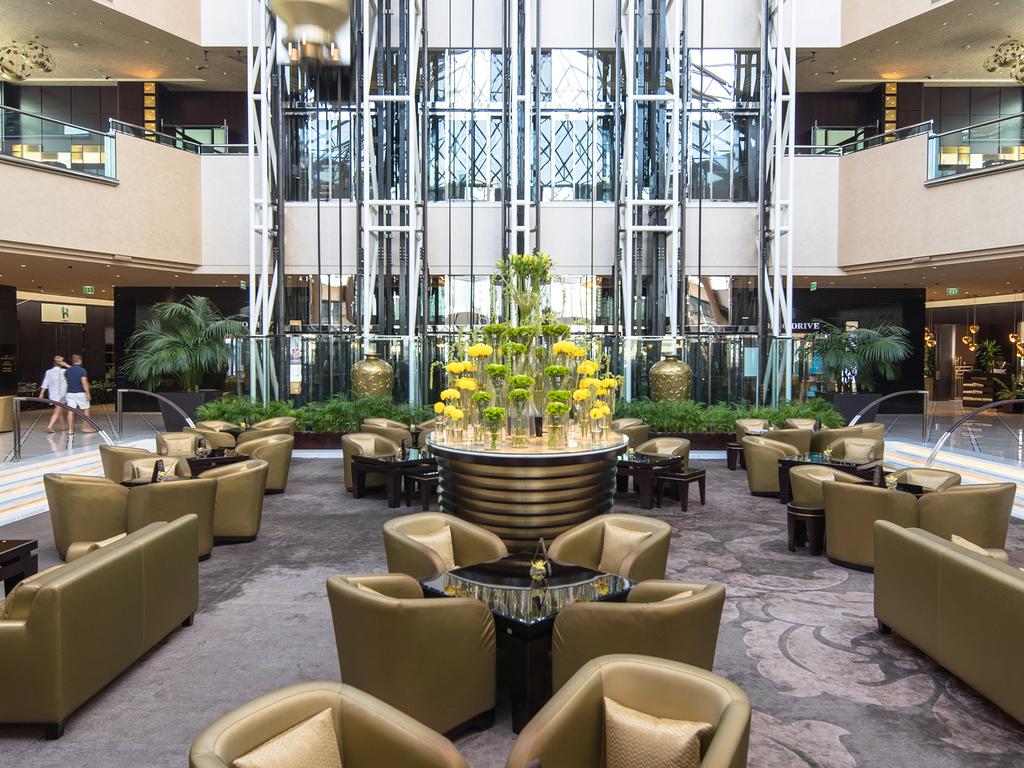 Jumeirah Emirates Towers Hotel