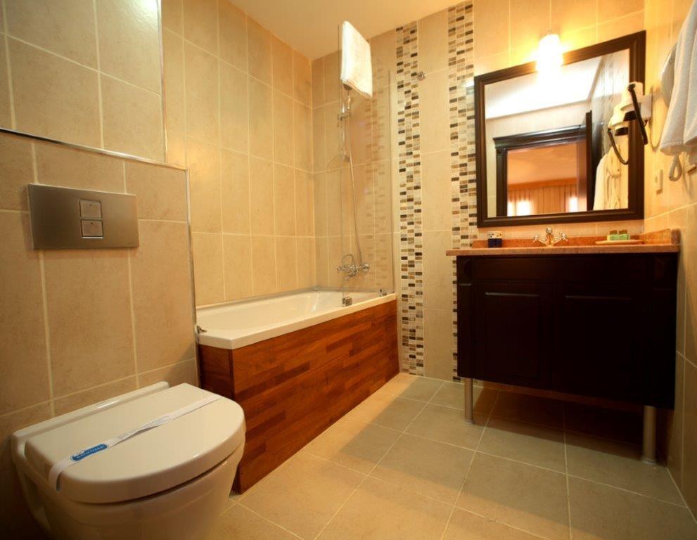 Lalinn Hotel