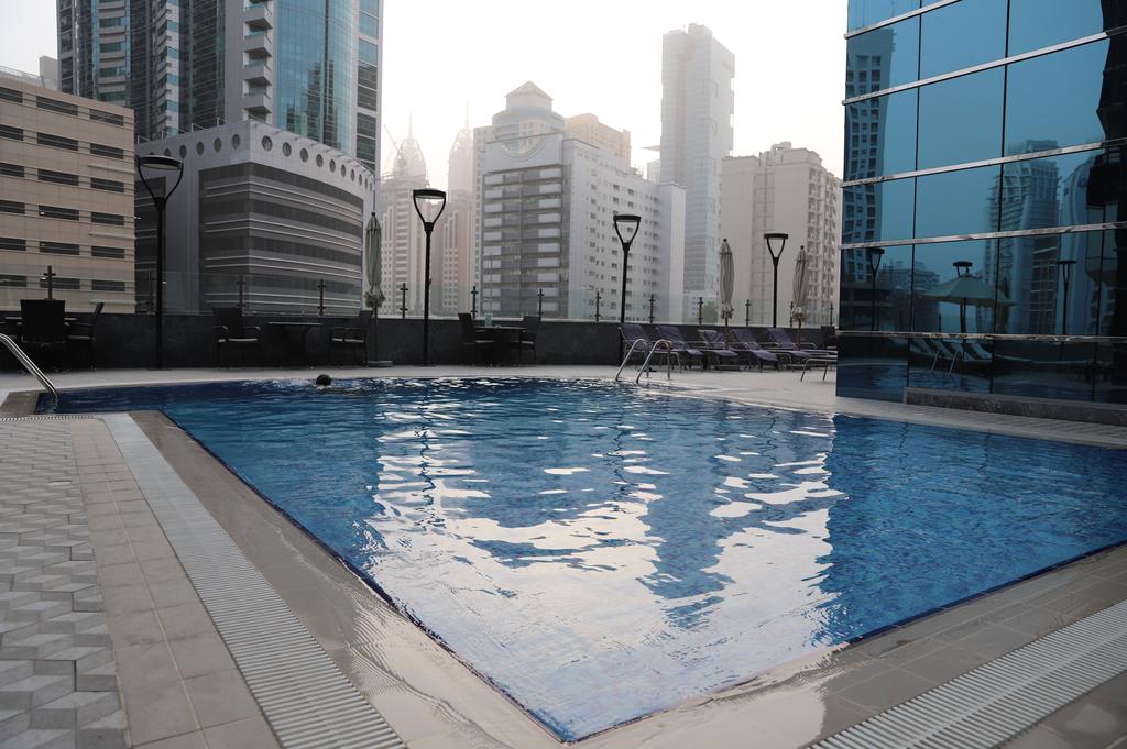 Golden Tulip Suites Dubai