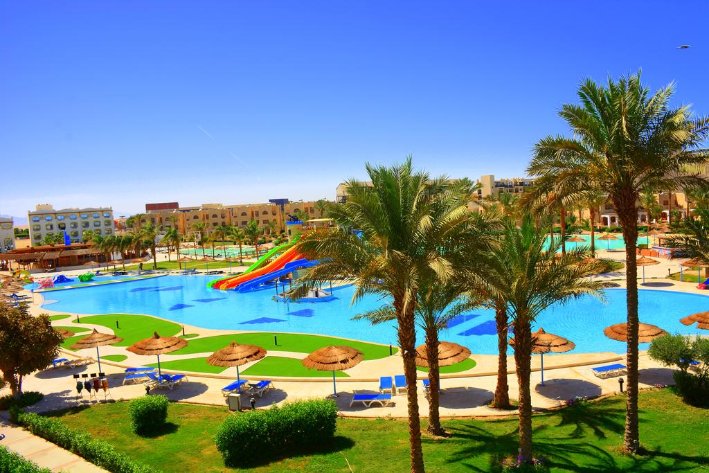 Royal Lagoons Aqua Park Resort - Families and Couples Only