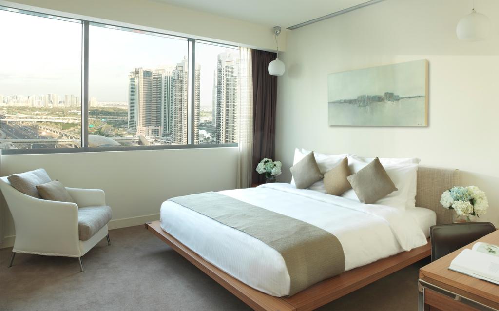 The Radisson Blu Residence, Dubai Marina