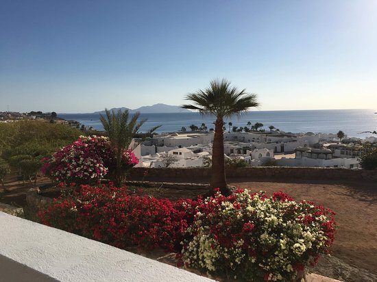 Domina Oasis Hotel & Resort