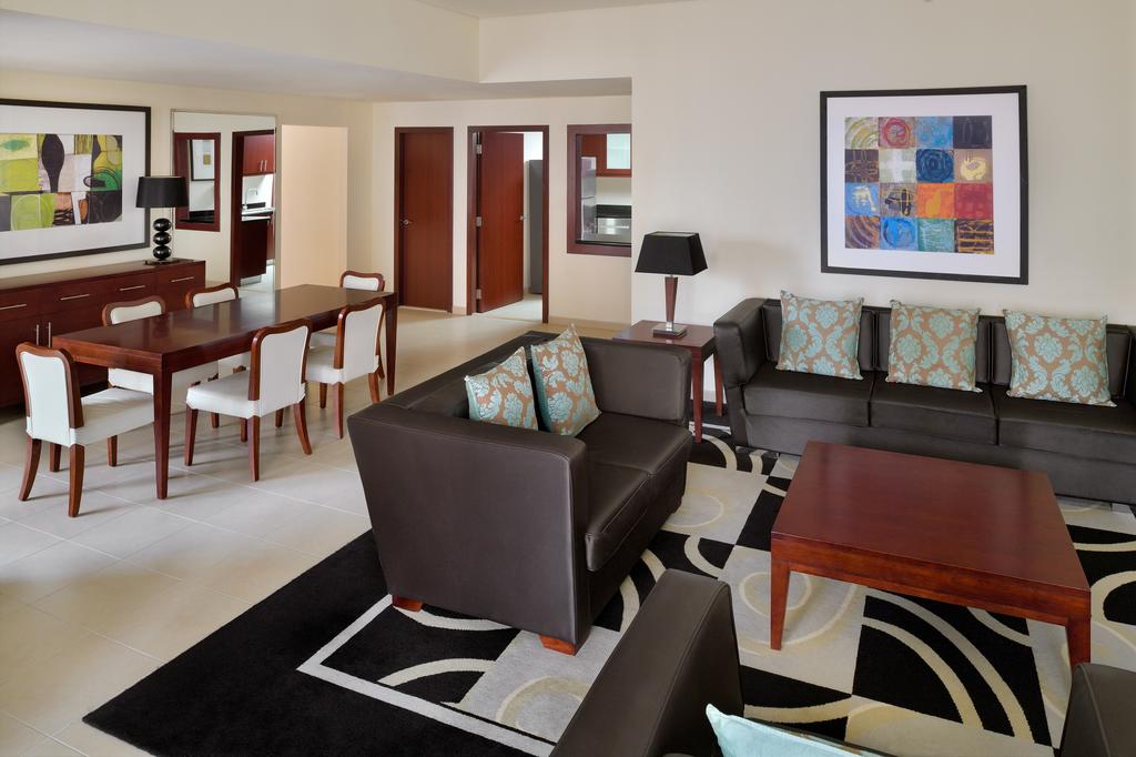 Ramada Plaza Jumeirah Beach