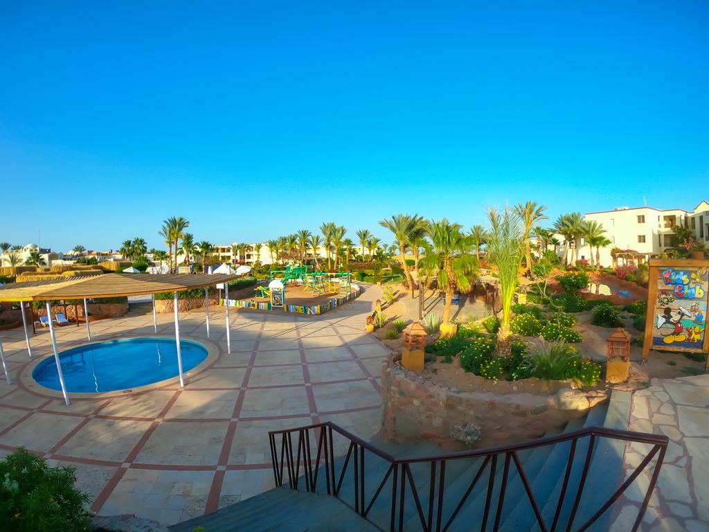 Regency Plaza Aqua Park & Spa Resort