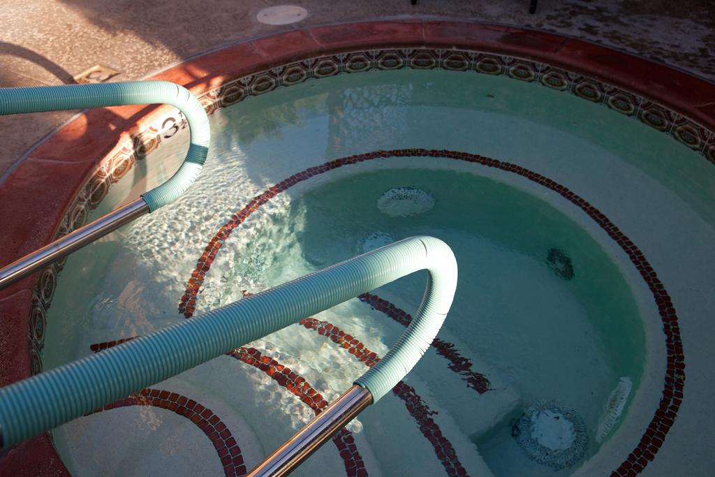 California Hotel