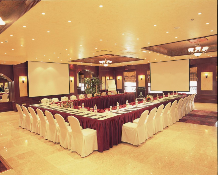 Emirates Concorde Hotel & Apartments