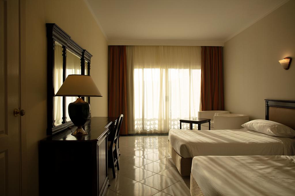Grand Oasis Resort