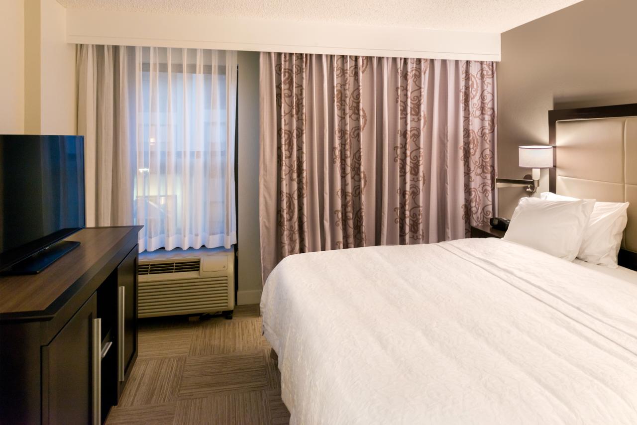 Hampton Inn & Suites Orlando/East UCF Area