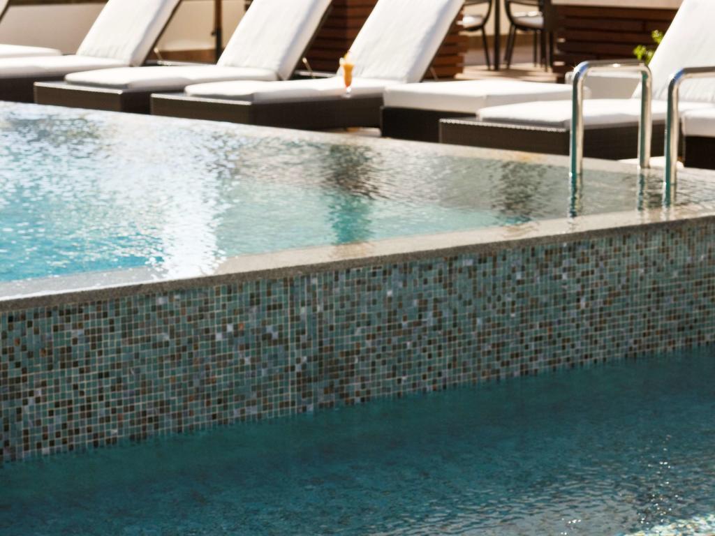 Hotel Novotel Dubai Deira City Centre