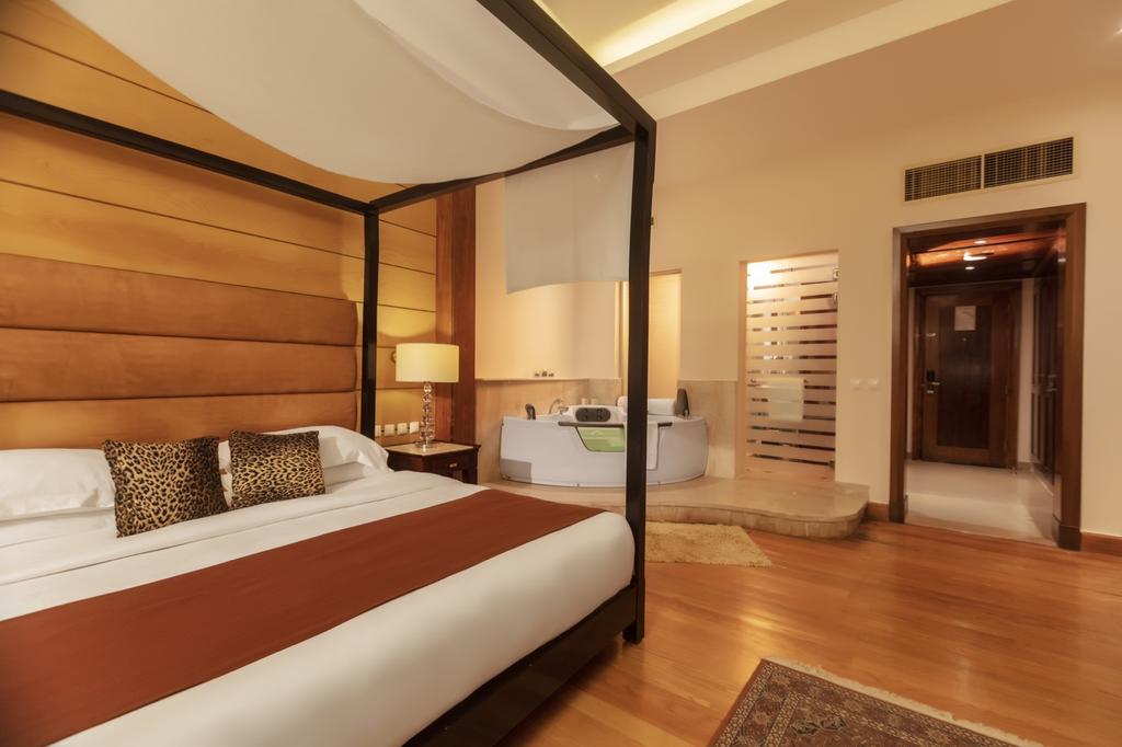 Royal Savoy Hotel and Villas