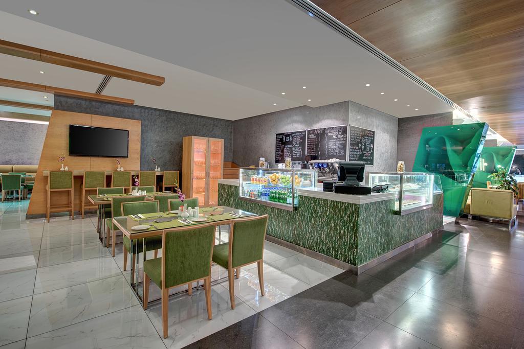 Al Khoory Executive Hotel, Al Wasl