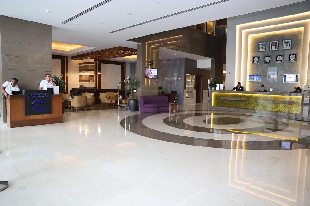 Golden Tulip Suites Dubai