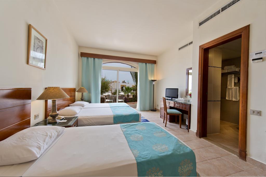 Shores Aloha Resort