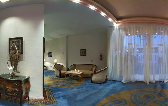 The Club Hotel