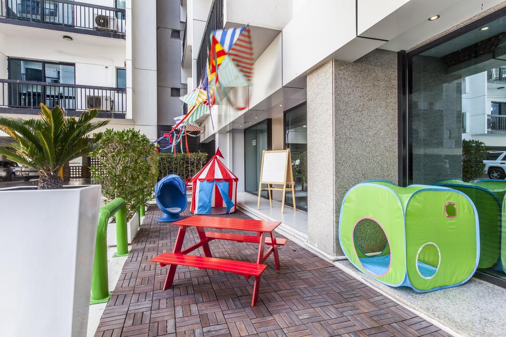 Golden Sands Hotel Apartments