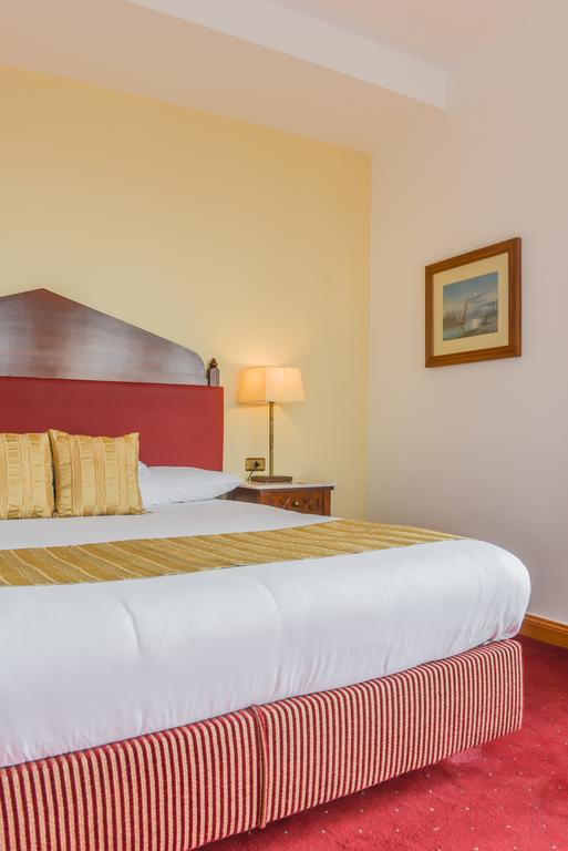 Golden Tulip Flamenco