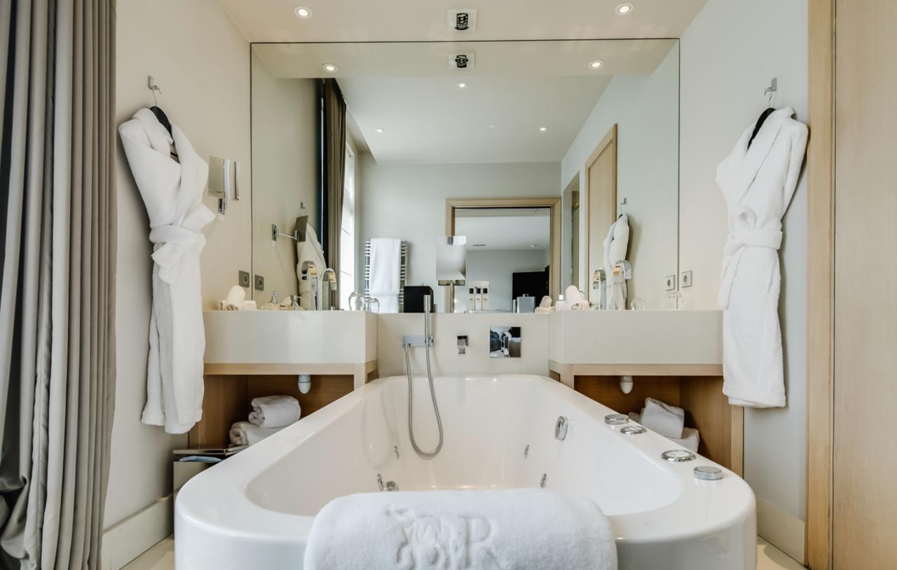 La Reserve Paris Appartments Hotel