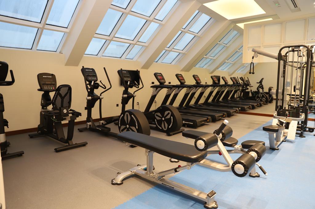 Golden Tulip Suites Dubai