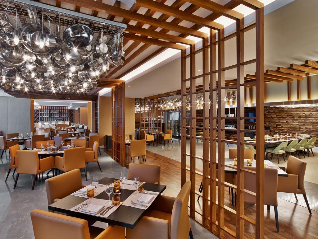 W Dubai Al Habtoor City