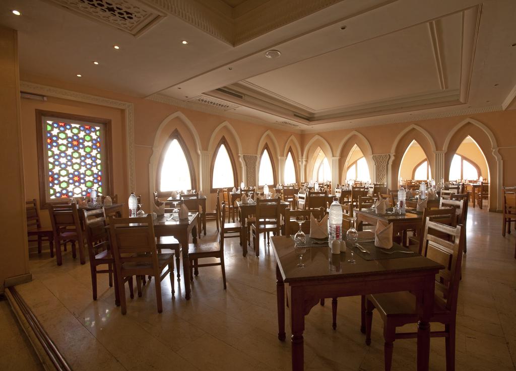 Club Reef Hotel