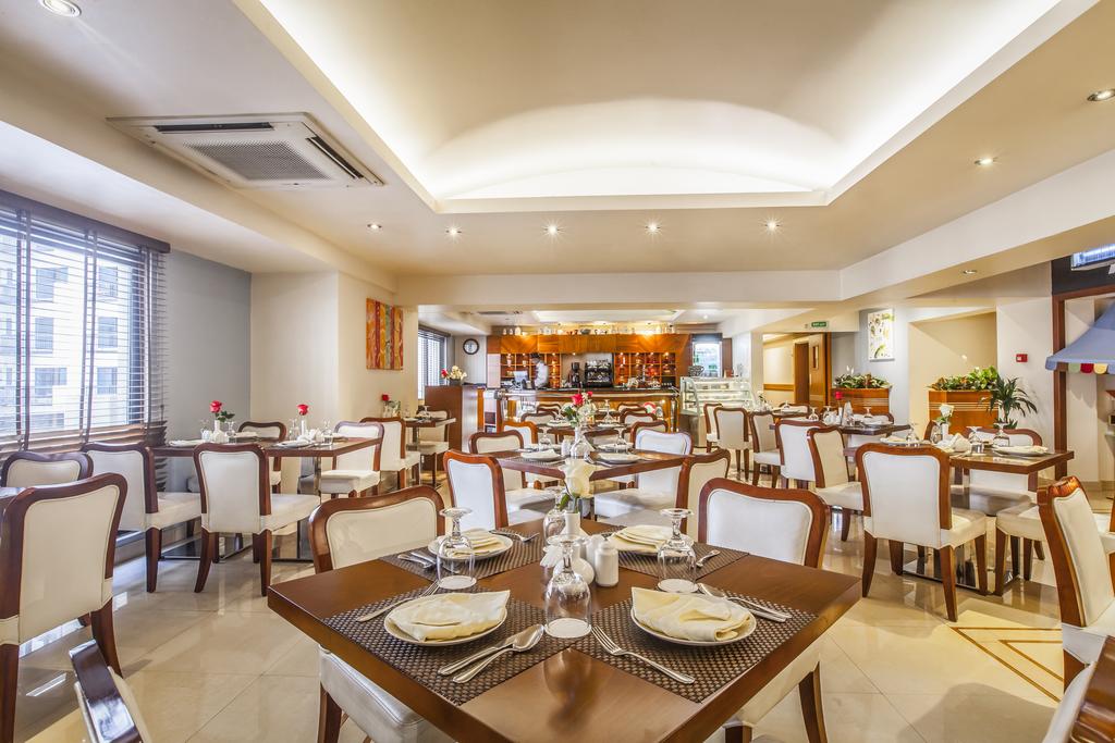 Golden Sands 5 Hotel Apartments