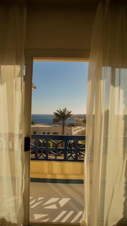 Grand Oasis Resort