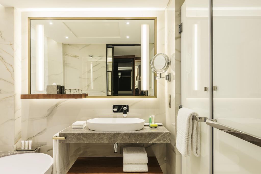 Le Méridien Dubai Hotel & Conference Centre