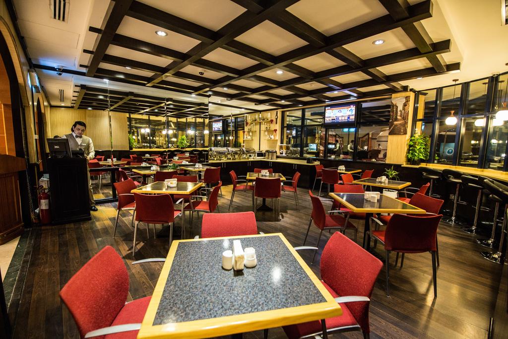 London Creek Hotel Apartments