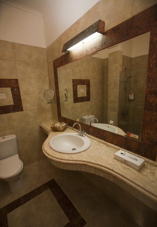 Club Reef Hotel