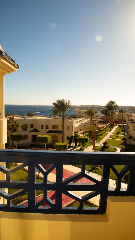 Grand Oasis Resort