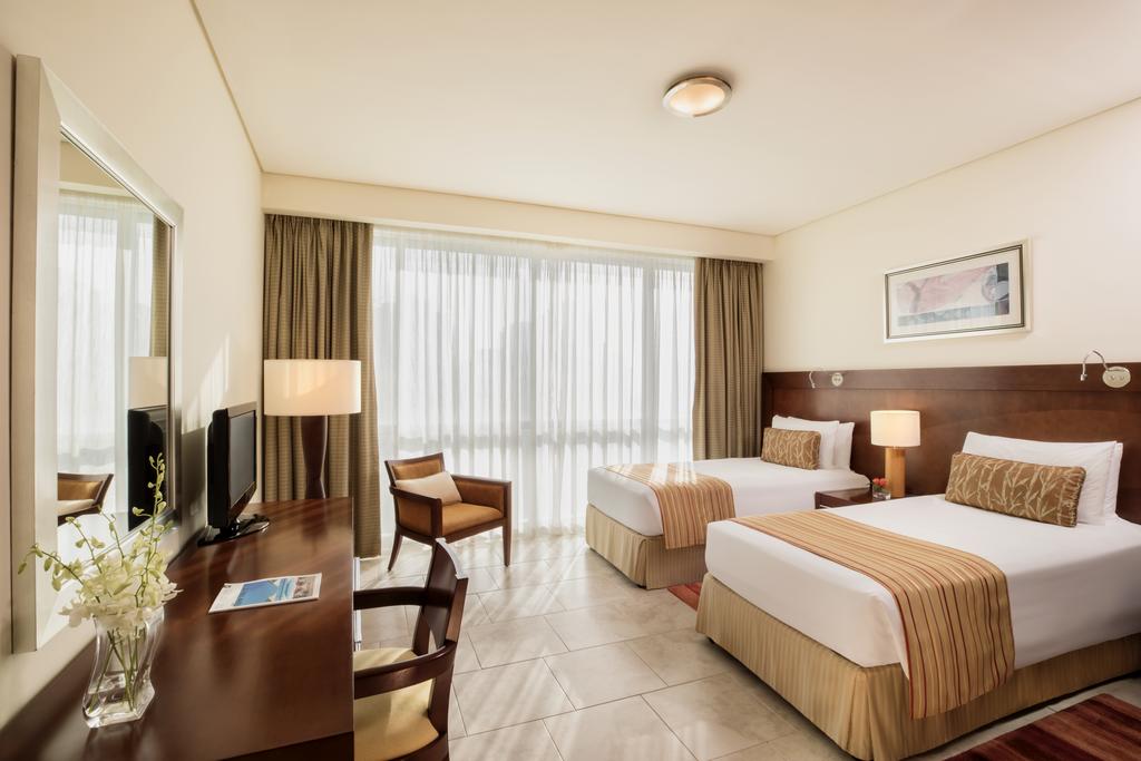Hotel Oasis Beach Tower Serviced