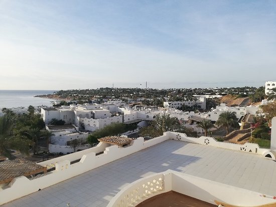 Domina Oasis Hotel & Resort